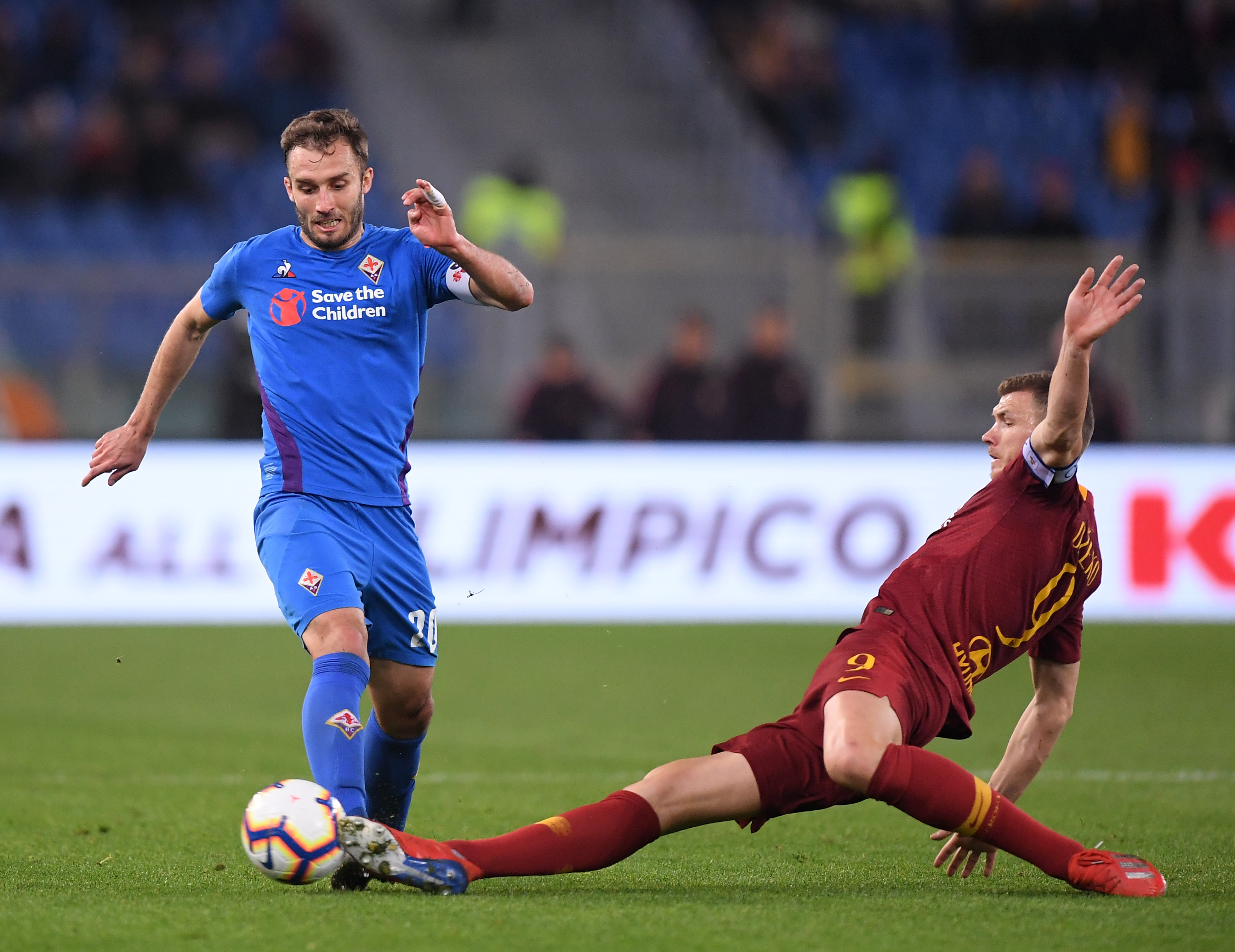 186场追平内马尔，阿劳霍升至巴萨队史拉美球员出场榜第十（阿劳霍出战186场追平内马尔，跻身巴萨拉美球员出场榜第十）