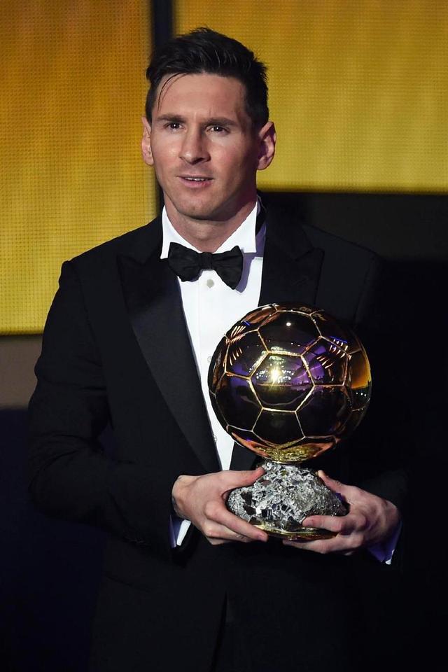 意媒：国米对马里奥-希拉兴趣强烈，准备冬窗报价2000万欧（意大利媒体：国际米兰看中马里奥-希拉，计划冬窗出价2000万欧元）