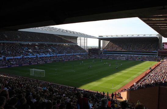 球星连续三次强打成功（球星三度强打告捷）
