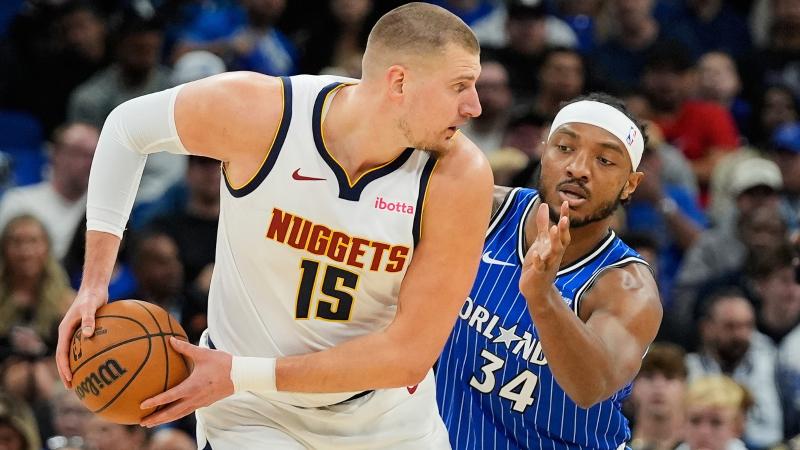 WTT总决赛：首个世界前十被淘汰！邱党1-4败北，男单8强已出其二（WTT总决赛：首位世界前十出局！邱党1-4告负，男单八强已有两席）