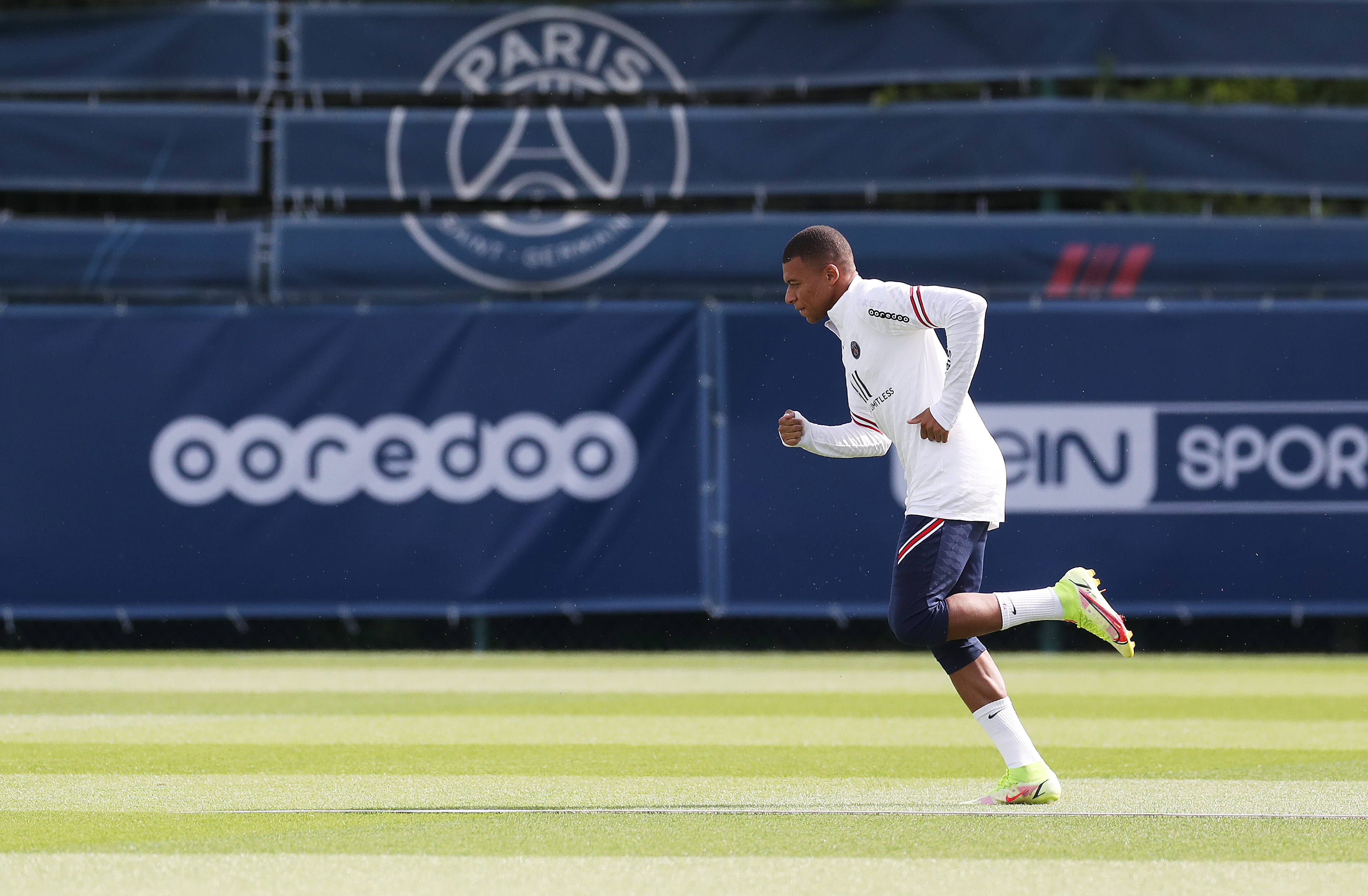 结束本赛季“苏超”征程，泰州队巴特：继续完成好U21的任务（苏超赛季收官，泰州队巴特：将继续全力完成U21任务）