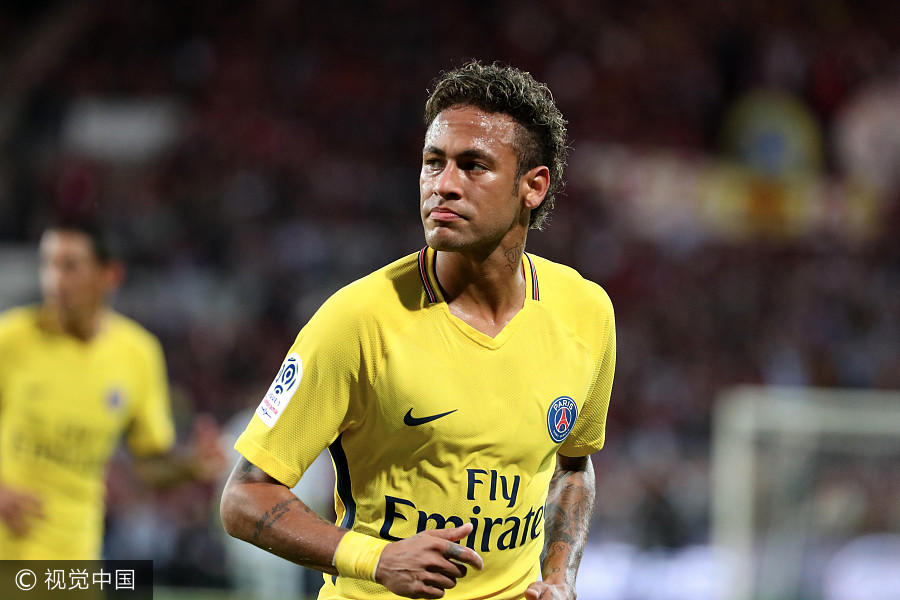 比埃尔霍夫：海外赛对足球发展有帮助，球迷可看到喜欢的球星（比埃尔霍夫：海外办赛助力足球发展，球迷更易见到心仪球星）