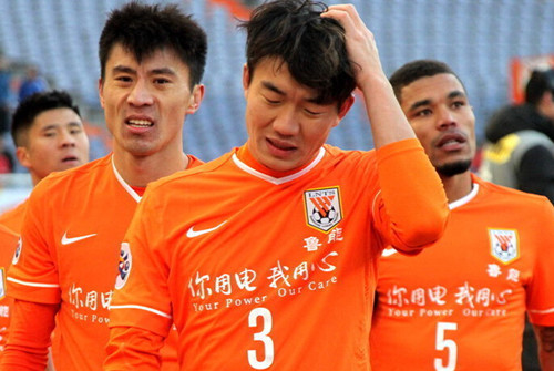 巴恩斯：詹姆斯统治了比赛那么久，他真的很难防守很难阻止（巴恩斯：詹姆斯长期统治赛场，真是难防难挡）